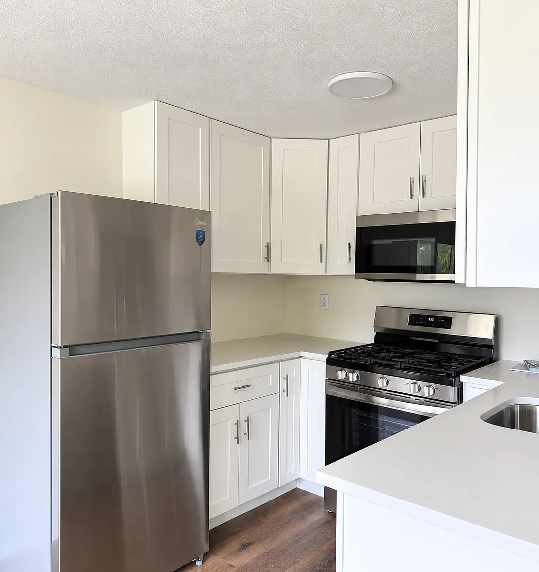 3 bed, $1,395 — Photo 3