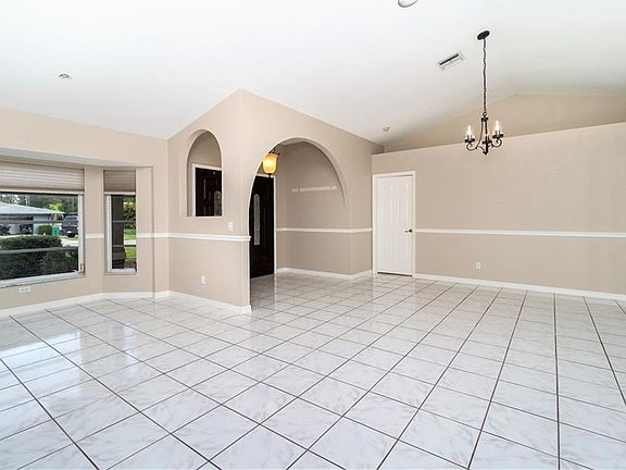 4th image of 23259 McNamee Ave
