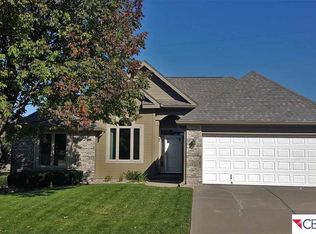 16508 Ames Ave, Omaha, NE 68116