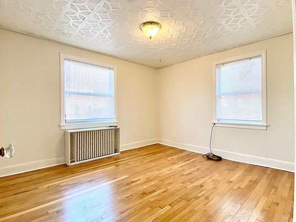 5th image of 206 Winber Dr
