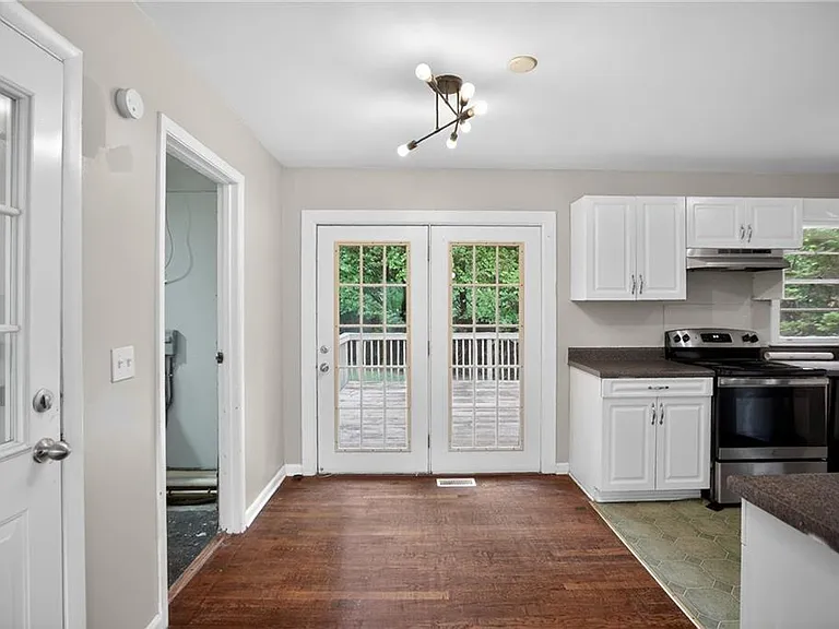 7259 Mayfair Cir — Photo 5