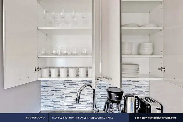 Rented by The Blueground | media 20