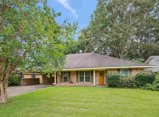 1823 Brocade Dr, Baton Rouge, LA 70815