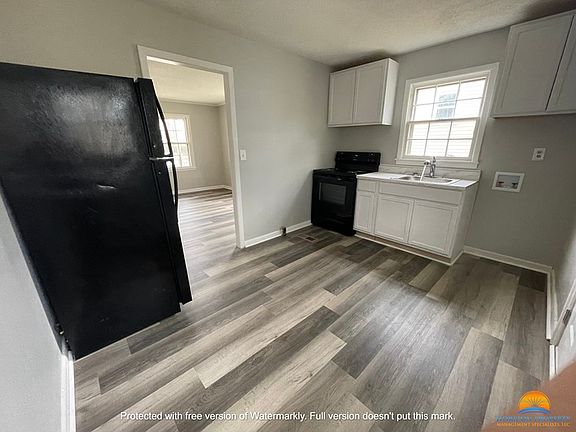 2nd image of 2907 Barbara Dr NW