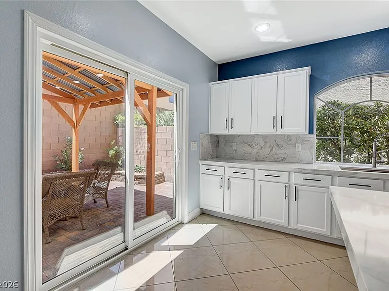 9975 Mills Reef Ct — Photo 35