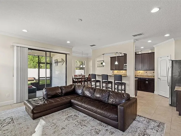5201 Lake Hinden Cv — Photo 4