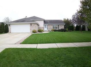 2770 Kingsway Ave, New Lenox, IL 60451