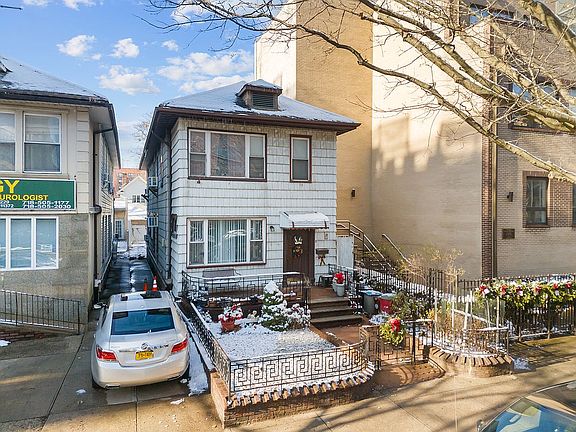 2nd image of 2504 Ocean Ave