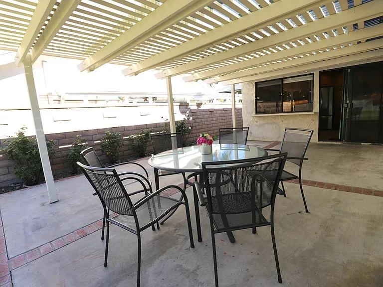 25225 York Cir — Photo 33