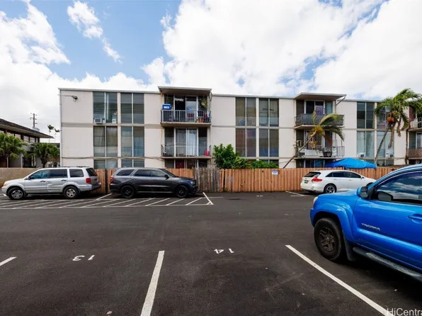 1416 Middle St, Honolulu, HI 96819