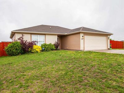 1301 Sutter Woods Rd, Junction City, KS, 66441