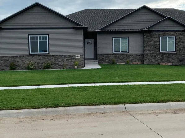 8835 S 78th St, Lincoln, NE 68516
