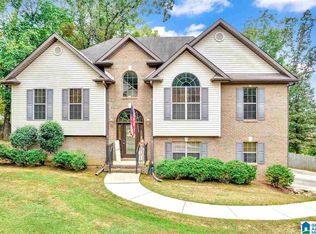 171 Chinaberry Ln, Maylene, AL 35114