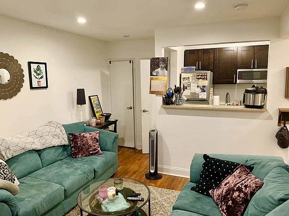 2nd image of 301 E 60th St APT 3D
