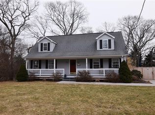 6 Edgewood Ave, Westerly, RI 02891