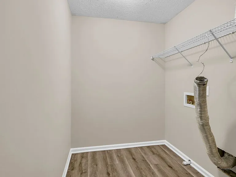 2888 Brookford Ln SW — Photo 29