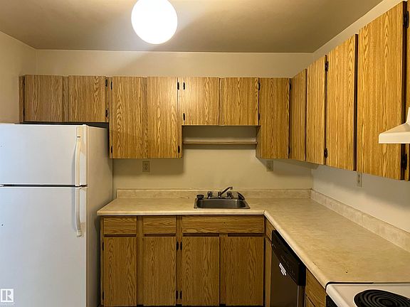 2nd image of 1620 48th St NW #208