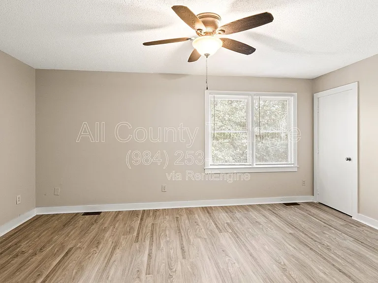 1619 Budwood Dr — Photo 23