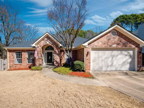 14400 Westbury Dr, Little Rock, AR 72223