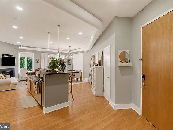 5th image of 1700 Kalorama Rd NW APT 203
