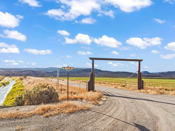 121 W Allen Ln, Antimony, UT 84712
