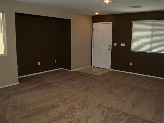 4th image of 8240 Amphora St