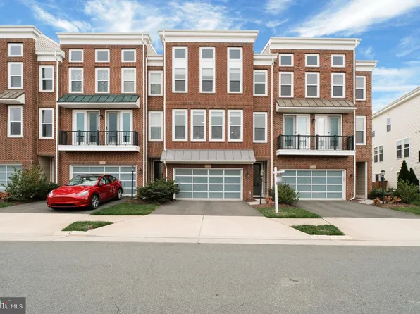 23490 Hillgate Ter, Ashburn, VA 20148