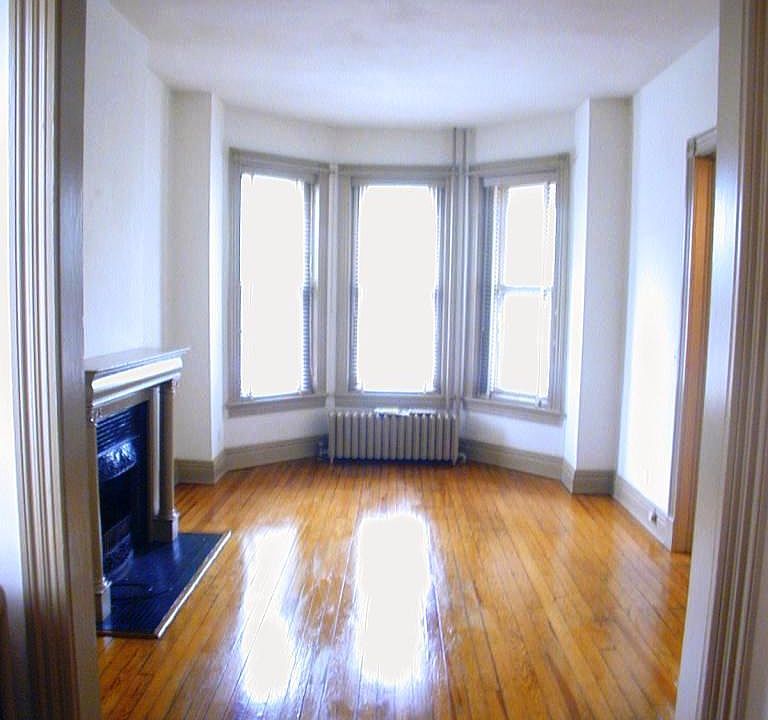 2nd image of 1627 Hanover Ave #B