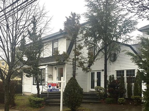 2nd image of 10022 222nd St