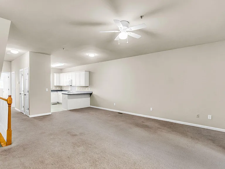 4668 Palm View Cir — Photo 7