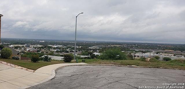 2nd image of 13342 Loma Viento
