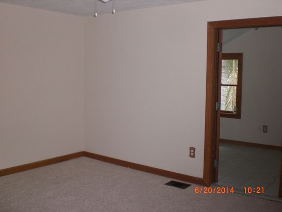 5th image of 530 NW Kilpatrick Ave