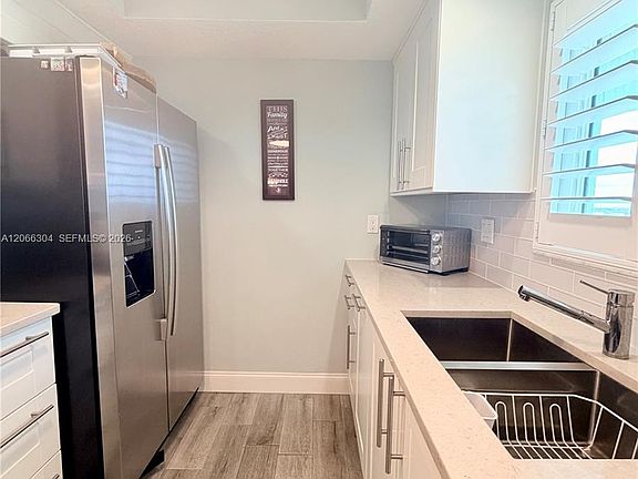 5th image of 100 Silver Beach Ave APT 720