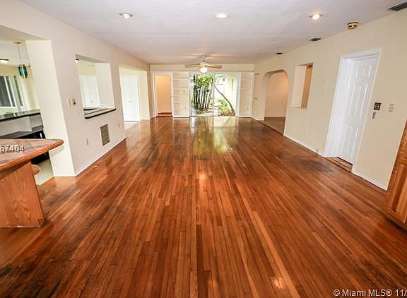 4th image of 6261 Coral Lake Dr