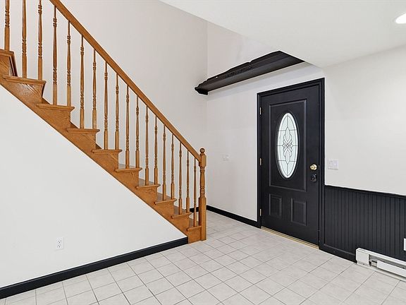 5th image of 235 Vineland Ave