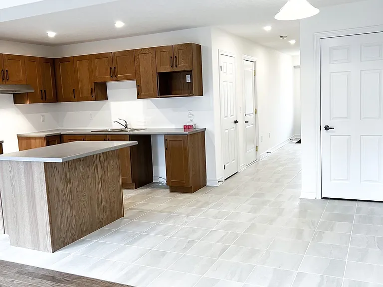 119 Mullin St — Photo 3