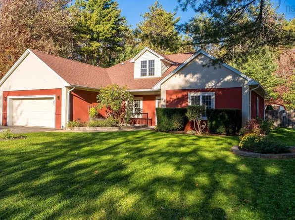 69 Anderson Blvd, Kentville, NS B4N 5H2