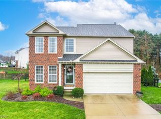 2208 Duxbury Dr, Stow, OH 44224