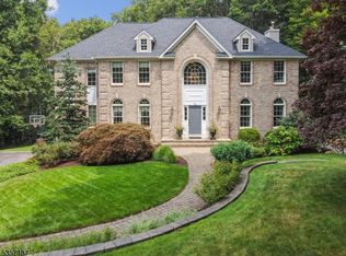 14 Heritage Ct, Randolph, NJ 07869