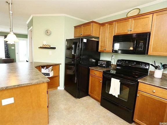 3rd image of 1022 Hampton Cir Unit 802