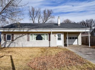 305 20th Ave N, Fargo, ND 58102