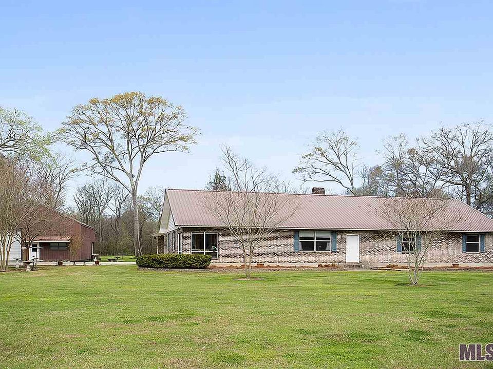 1st image of 440 Pecan Dr