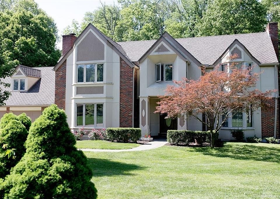 1st image of 648 Woodbourne Trl