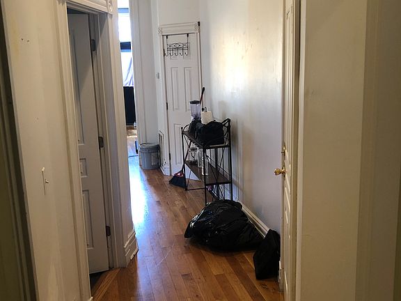 3rd image of 2903-2905 Gasconade St #B