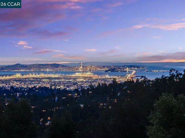 7075 Elverton Dr, Oakland, CA 94611