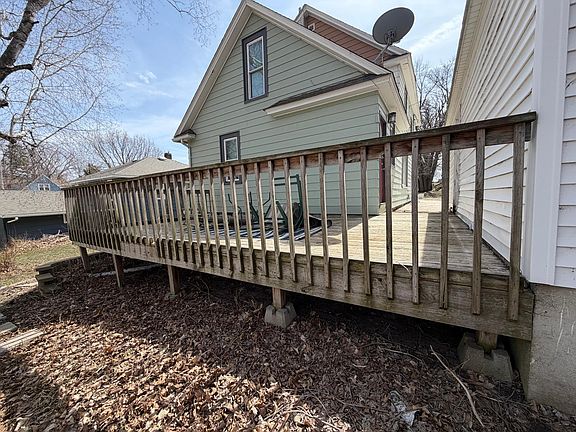 3rd image of 519 Johnson St