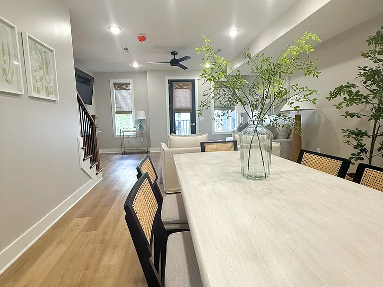 512 Mobile St — Photo 15