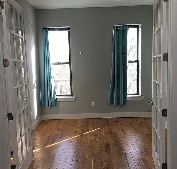 306 Evergreen Ave #2R — Photo 4