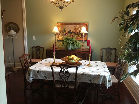 2nd image of 119 Hedgestone Dr