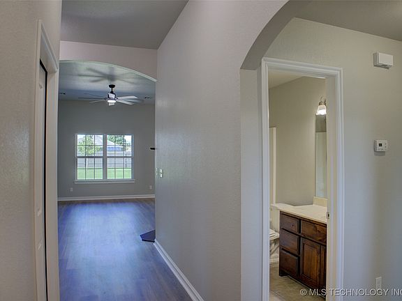5th image of 13402 N 131st East Ave